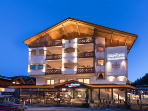 Отель Hotel des Alpes, Замнаун